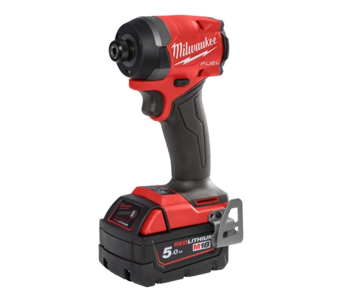 Atornillador de impacto milwaukee